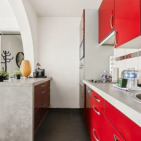 1br Flat 3 Min To Pont-cardinet Station Apartman