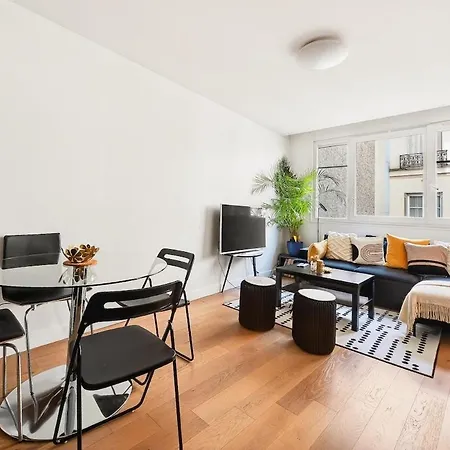 1br Flat 3 Min To Pont-cardinet Station Apartman *