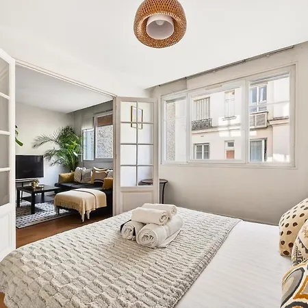 1br Flat 3 Min To Pont-cardinet Station Апартаменты